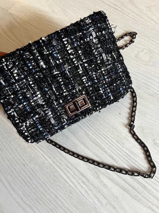 Маркови Чанти Guess и евтини малки чанти