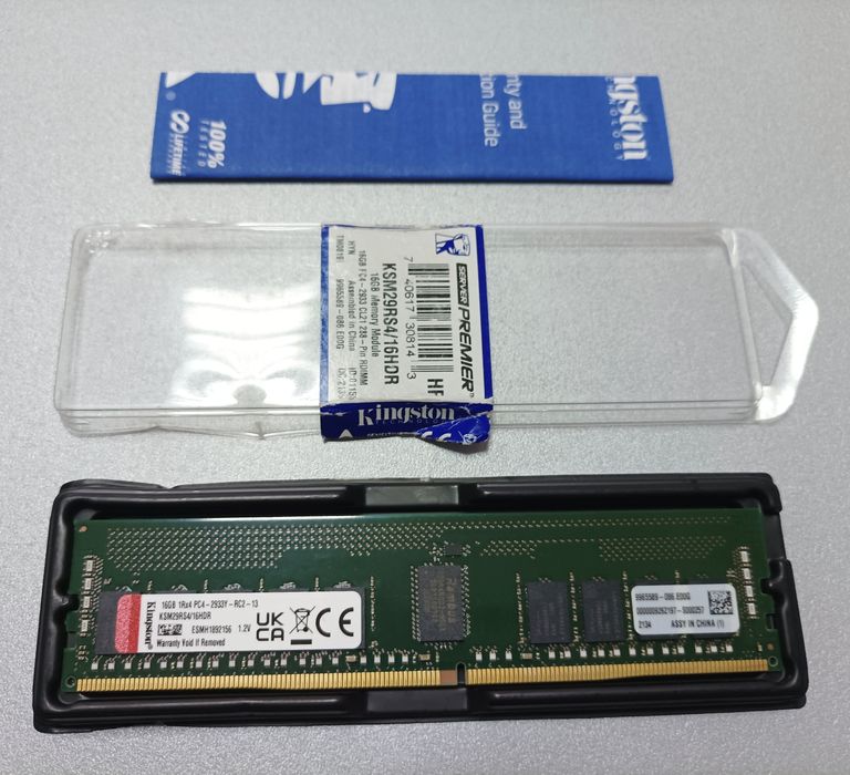 ОЗУ Kingston DDR4 2933MHz 16Gb серверная RDIMM новая в идеале