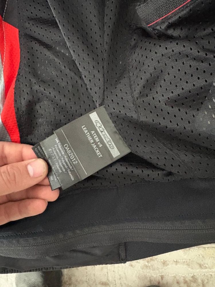 Alpinestars atem v4 яке