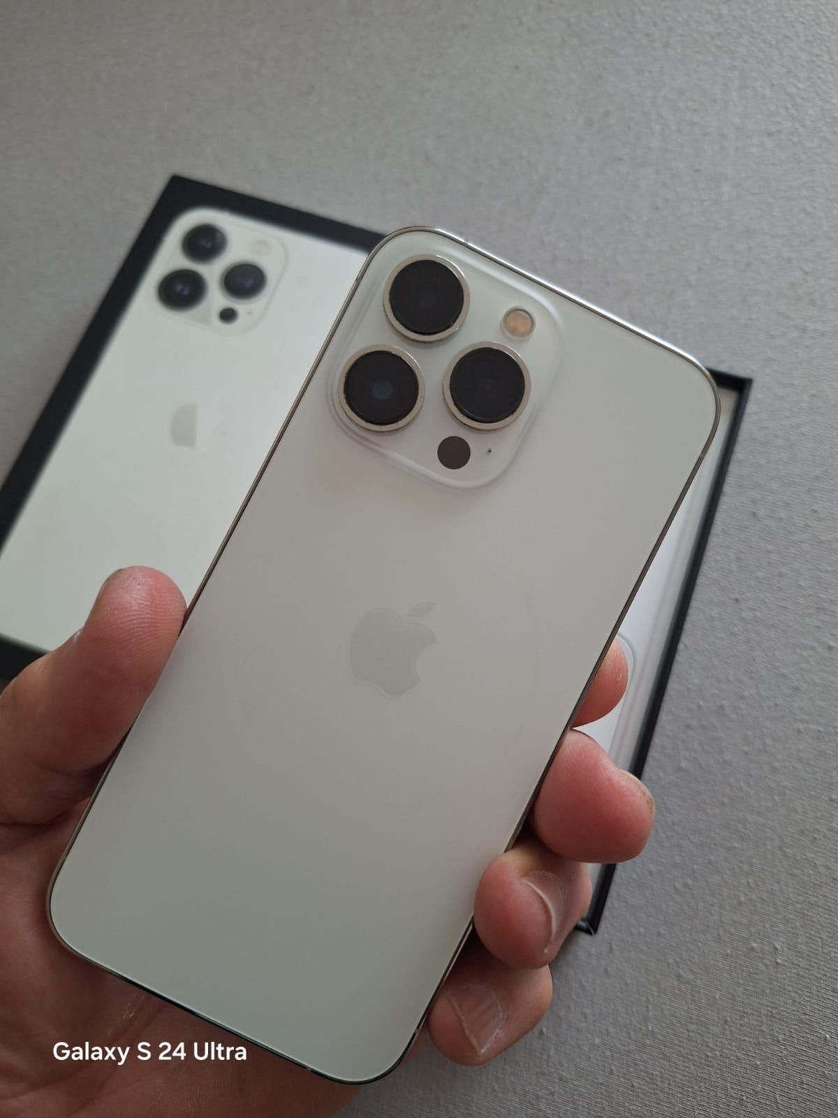 Iphone 256GB 13 Pro Silver White TOP Цена Неразличим от Нов