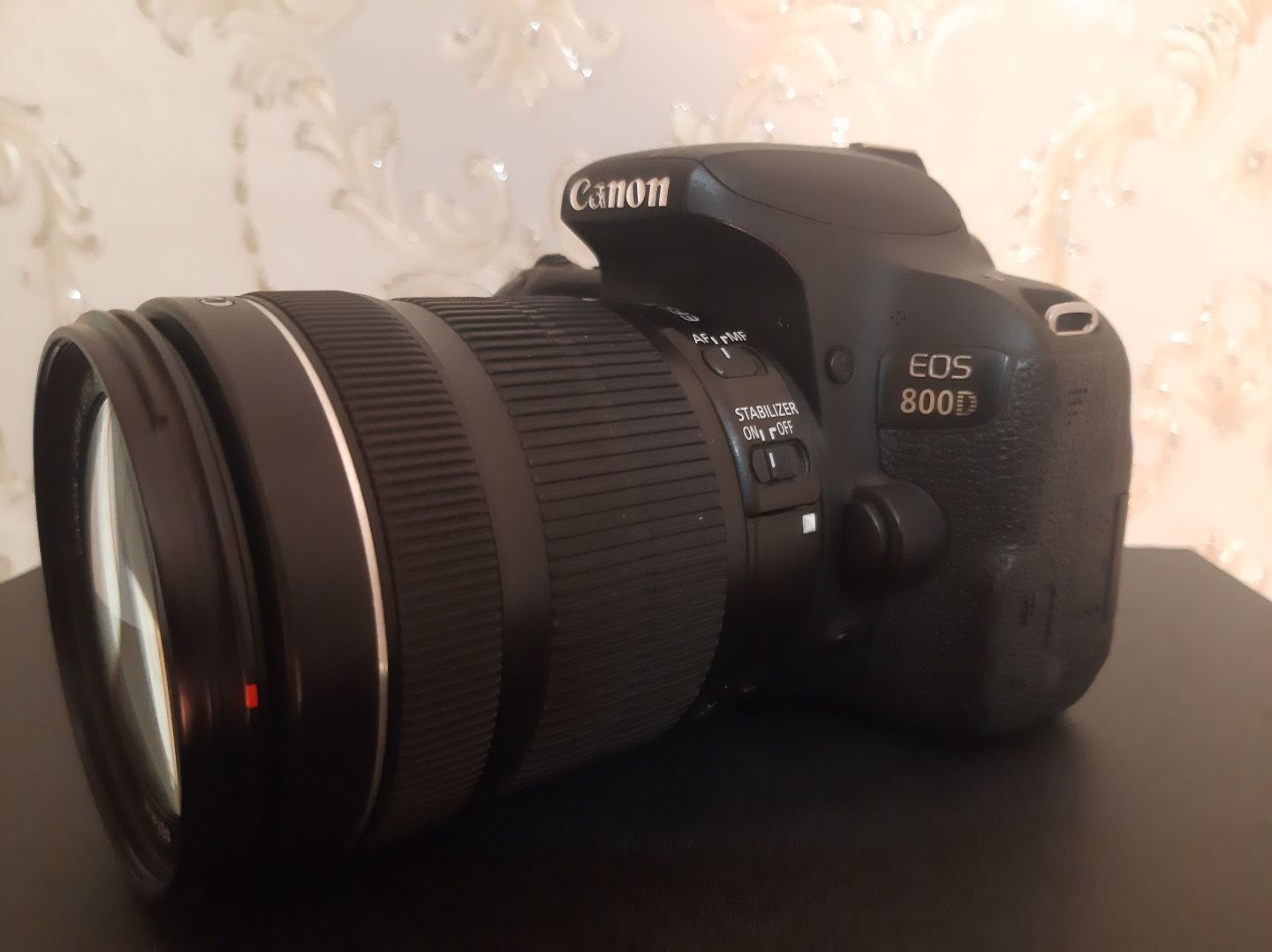 Canon 800D yangi holatda