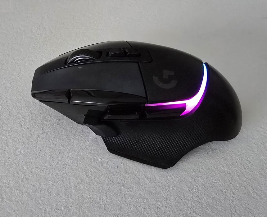 Logitech G915 TKL si G502 X Plus set premium de gaming