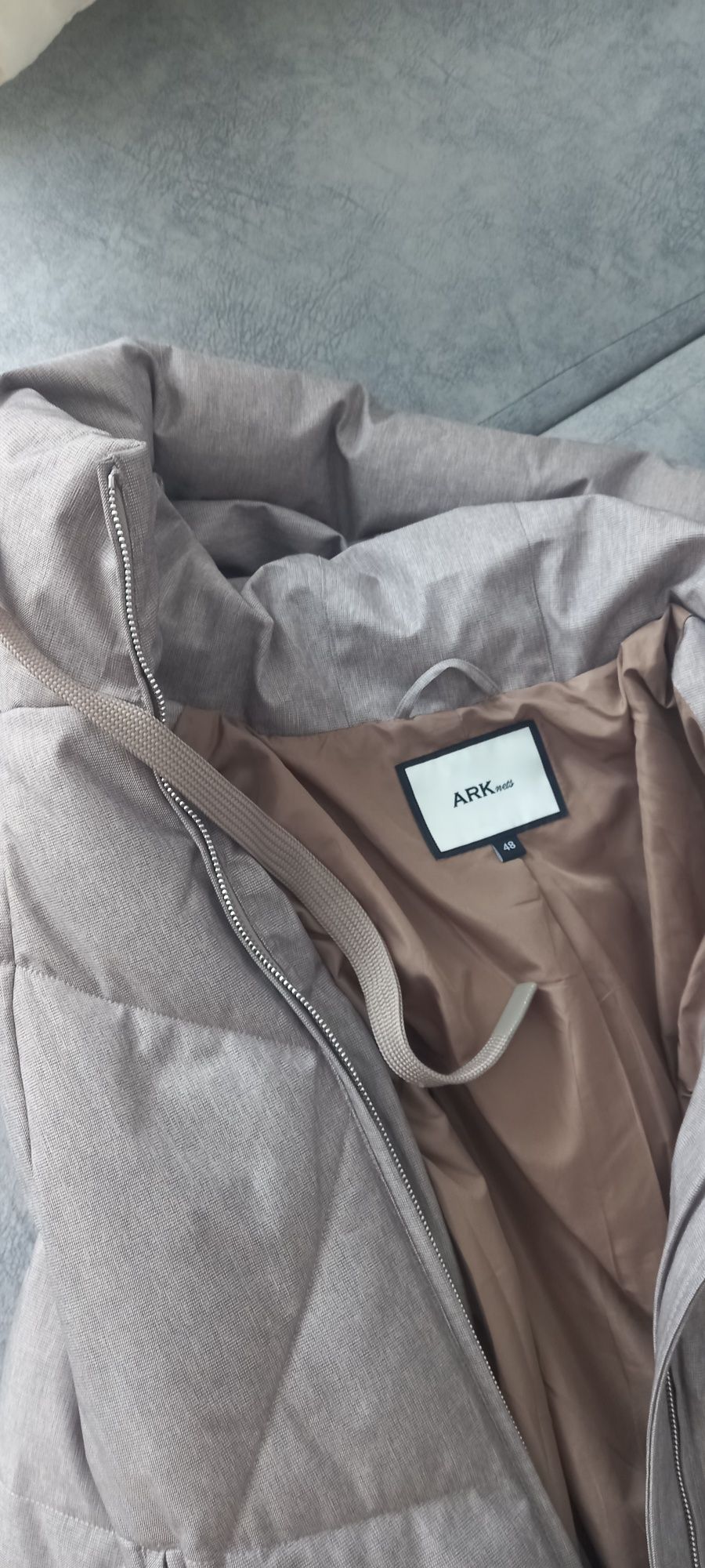 Пальто ARK nets бренд до -30, размер 48 (подойдет и на 44-46) ЗИМА