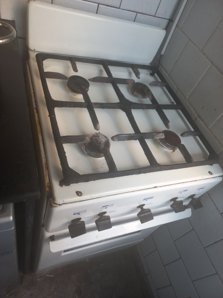 Продается газовая плита