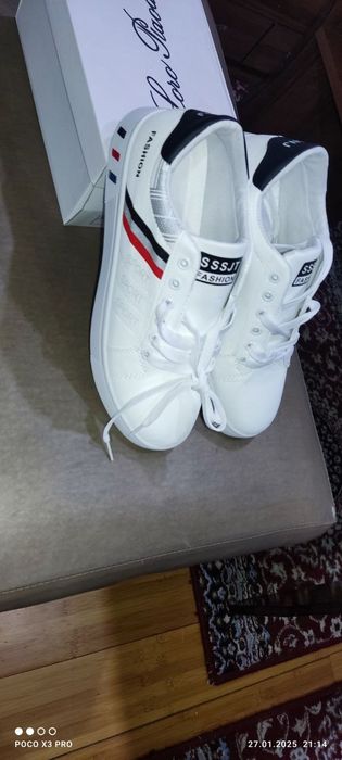 Распродажа! Остаток товаров! Крутые кроссовки