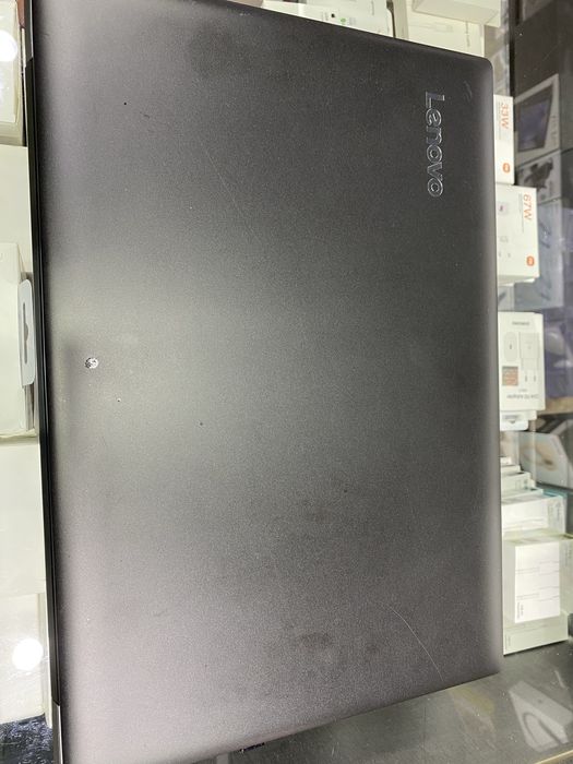 Lenovo ideapad 330 Core i3 500 GB