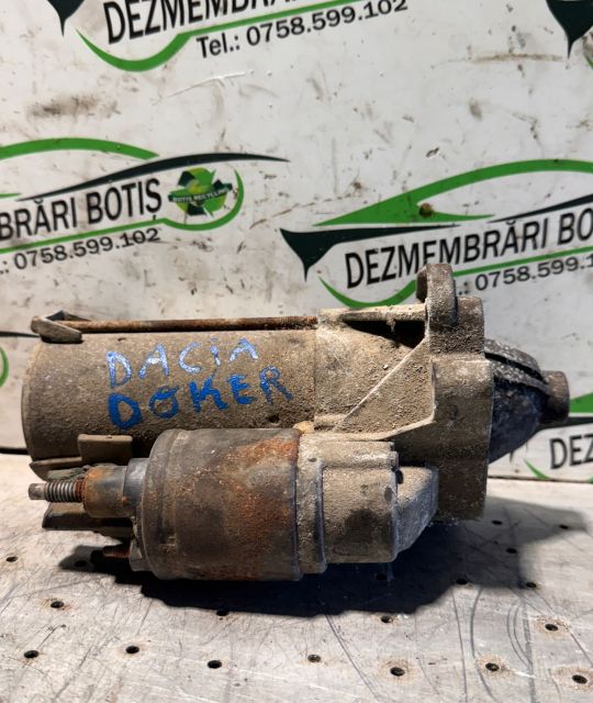 Electromotor 233003329R Dacia Dokker prima generatie