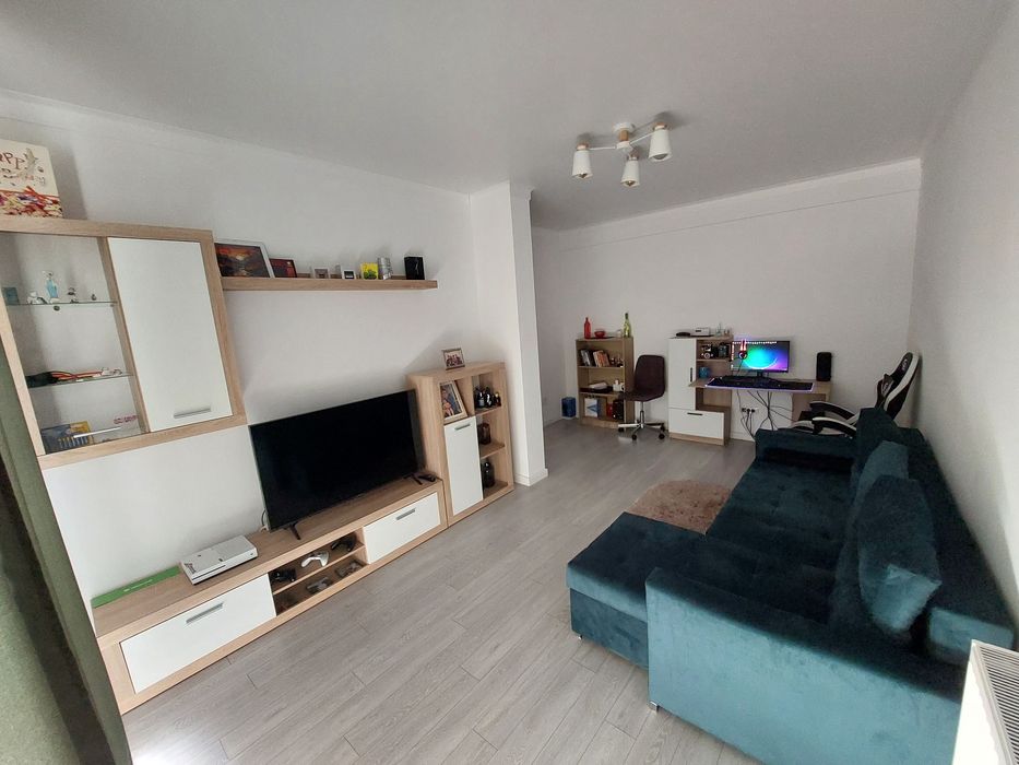 Caut coleg de apartament