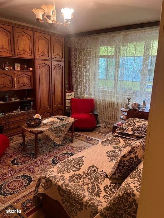 Apartament 3 camere, decomandat, parter, zonă liniștită, Covasna!