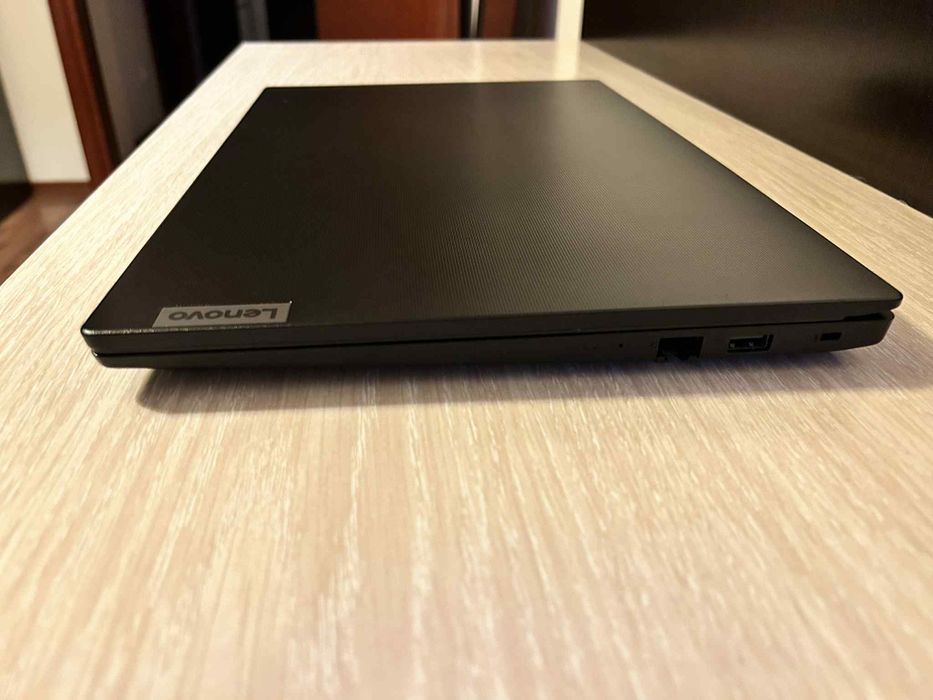 Laptop Lenovo G15 V2 ITL