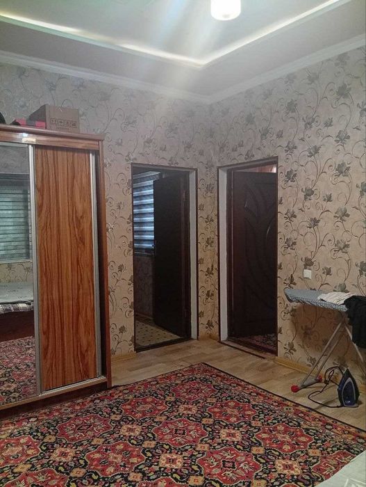 Продам маленький но очень уютный домик не далеко от дороги не дорого