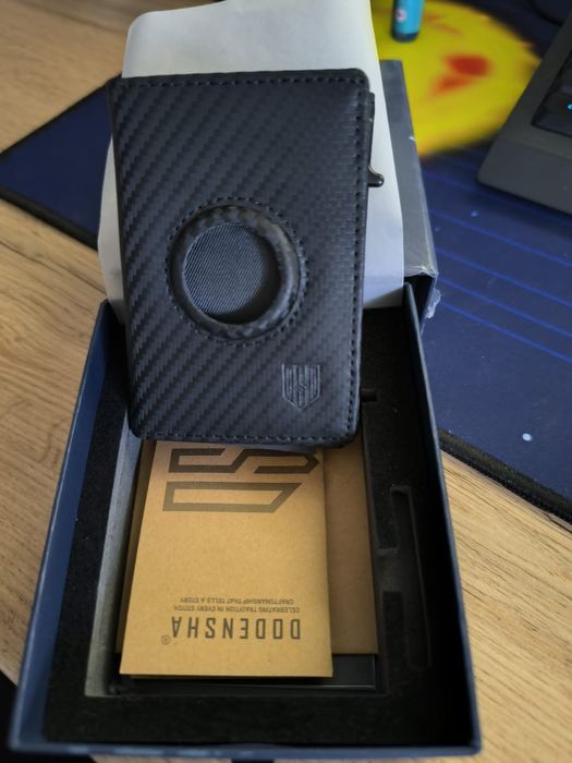 Vând portofel dodensha ,nou