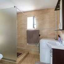 Cabana, casa de in muntii Apuseni in comuna Bratca, panoramă specială