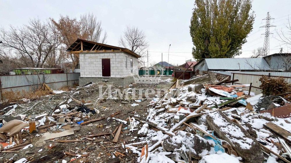 Продается участок с времянкой, Анна С. Империя