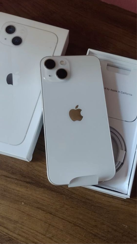 iPhone 13 в хорошем состоянии