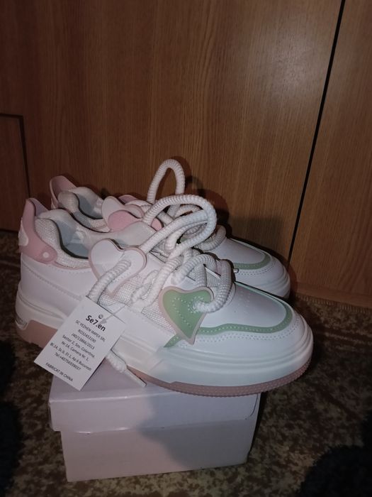 Adidasi noi 50 lei bucata
