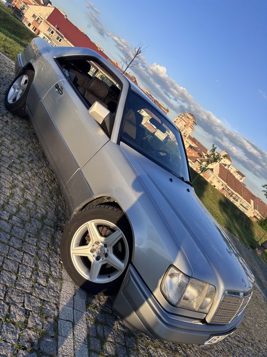 Mercedes W 124 CE
