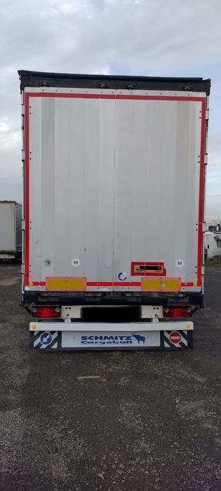 Vand semiremorca Schmitz varios