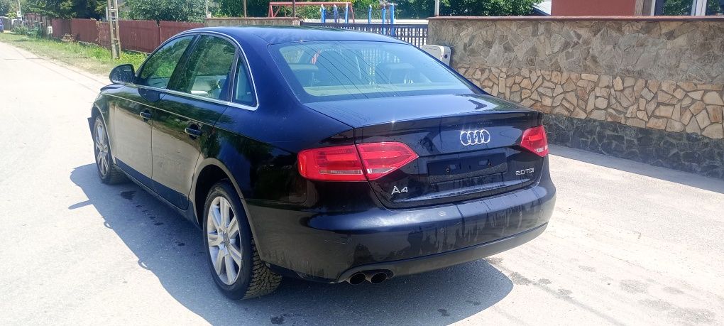 Dezmembrez Audi A4 b8 CAGA