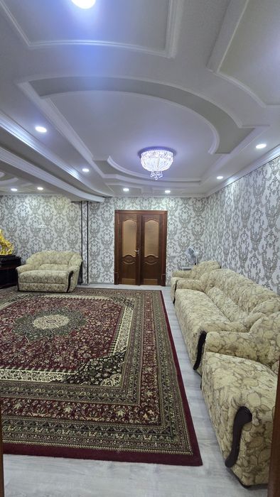 Чилонзор район Ц квартал 4/1/5 банковский. 3*6 балкон