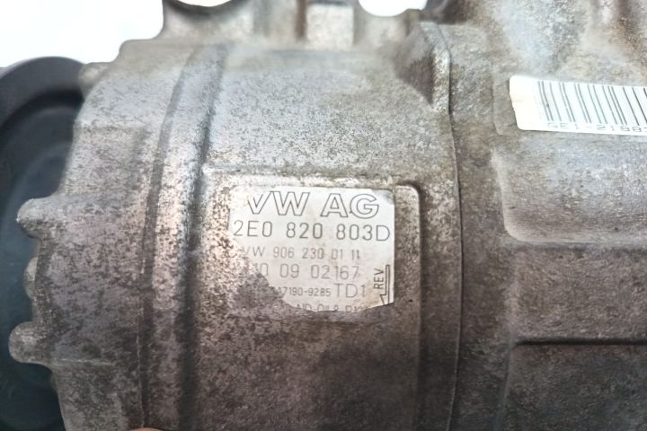 Compresor AC 2E0820803D Volkswagen VW Crafter prima generatie