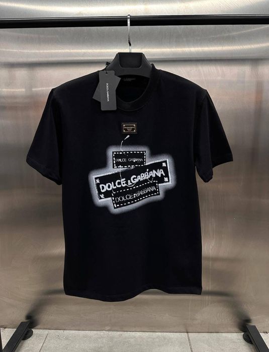 Премиум клас мъжки тениски.