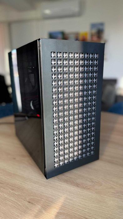 Компютър | Ryzen 7 5700X3D + RX 6800 XT