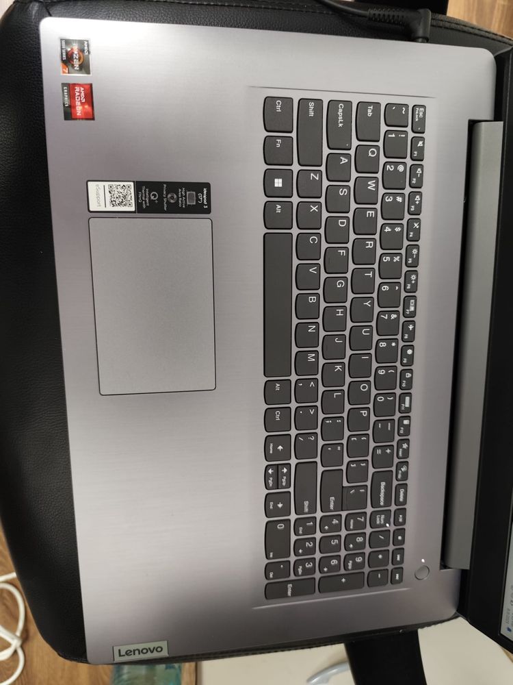 Laptop IdeaPad 3 12g ram,Ryzen 7