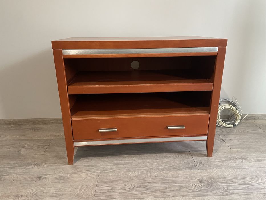 Шкаф за телевизор