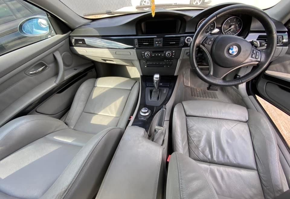 Dezmembrez BMW 335d E92 Bi-turbo 286cp,Recaro gri ,volan padele,Xenon