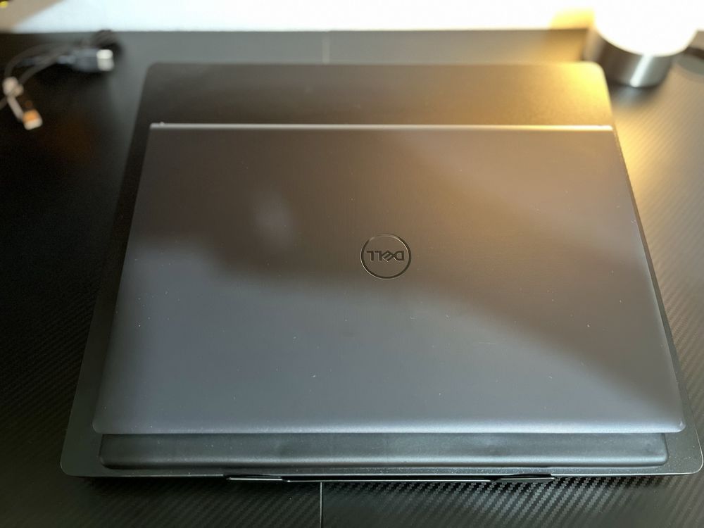 Laptop Dell Vostro 3520 cu procesor Intel® Core™ i7-1255U