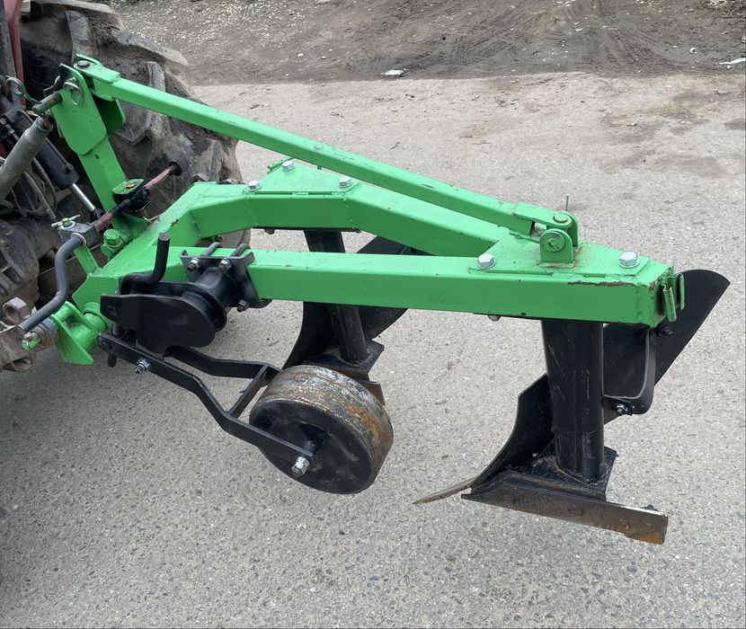 Plug 2 brazde PP2 de Craiova plug pe sina