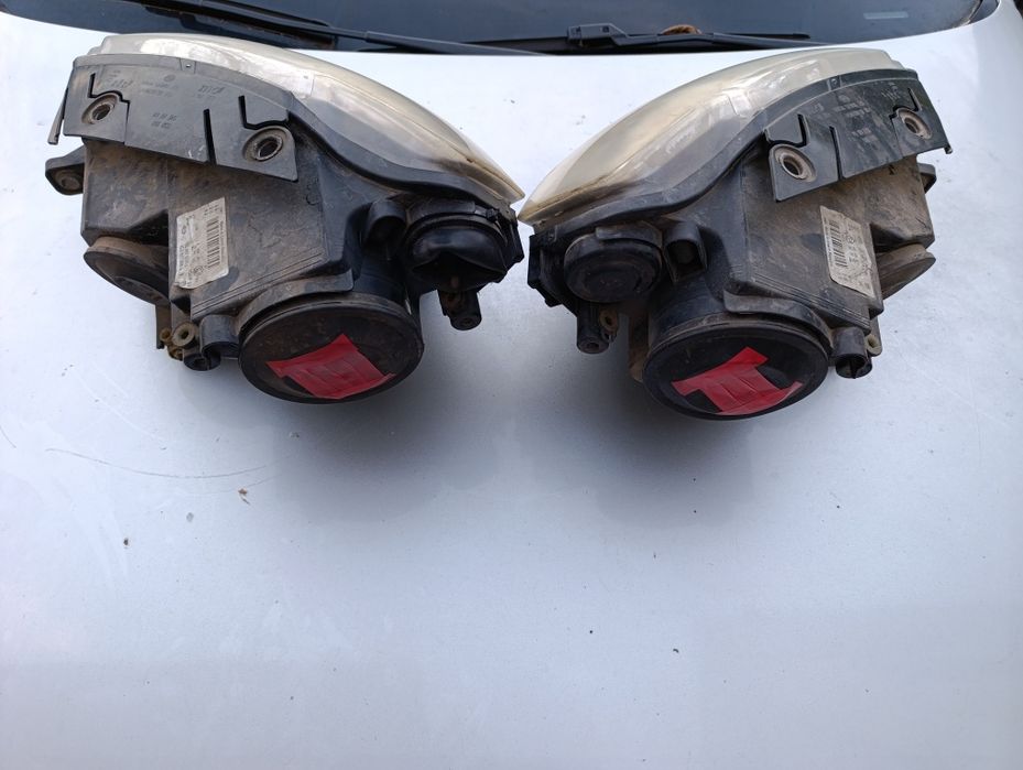 Оригинални фарове за пасат b6