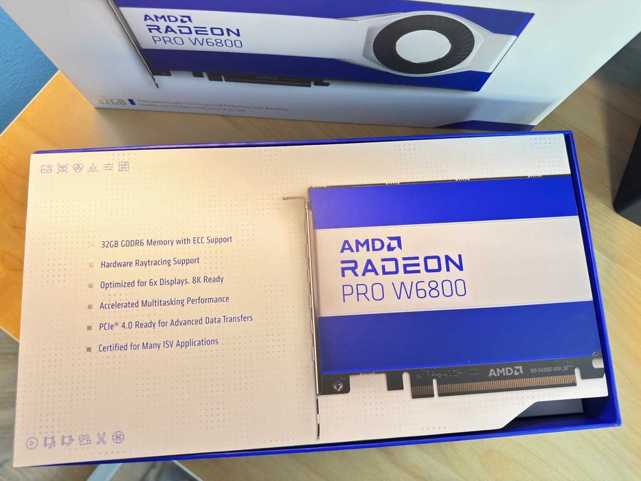 Vand placa video AMD Radeon Pro W6800 32GB GDDR6 ECC