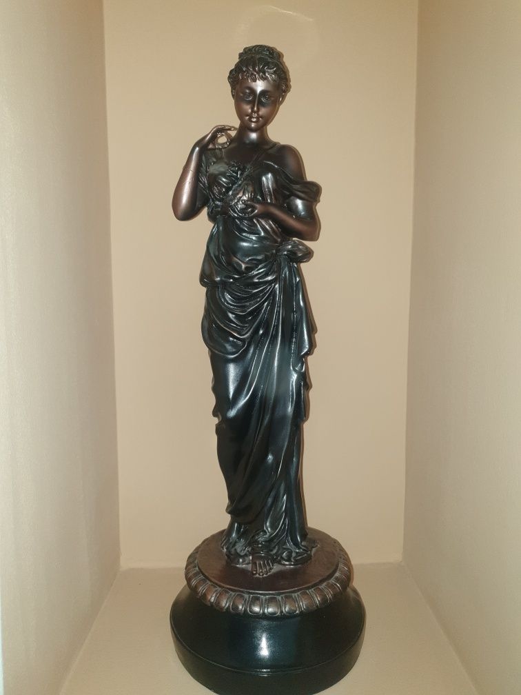 Statueta de vanzare