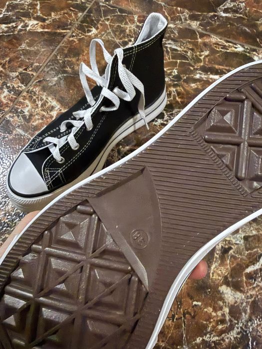 Vând pantofi Puma purtați o singură dată + teniși noi