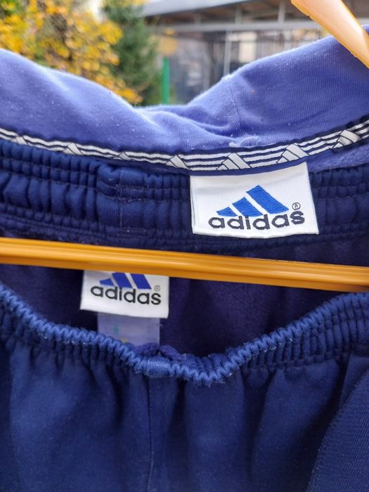 Продавам спортен комплект ADIDAS , зимен и