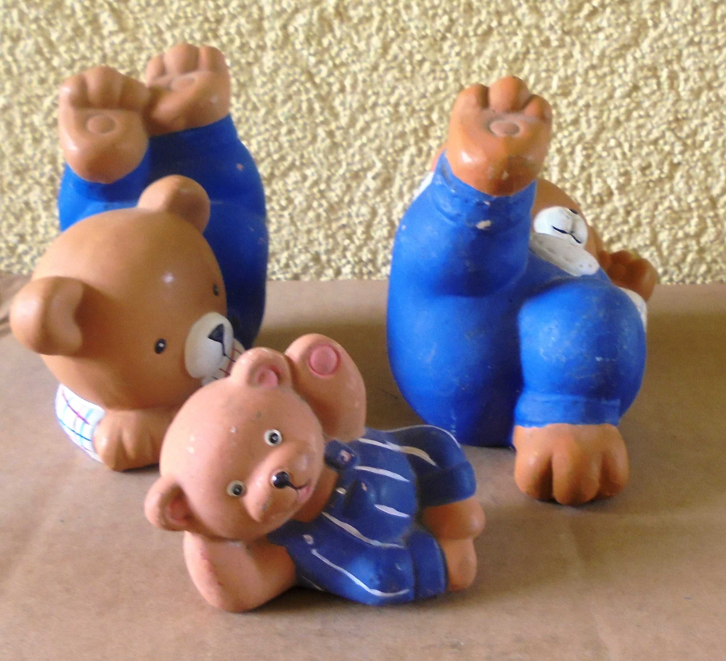 Vand o colectie de ursuleti din ceramica