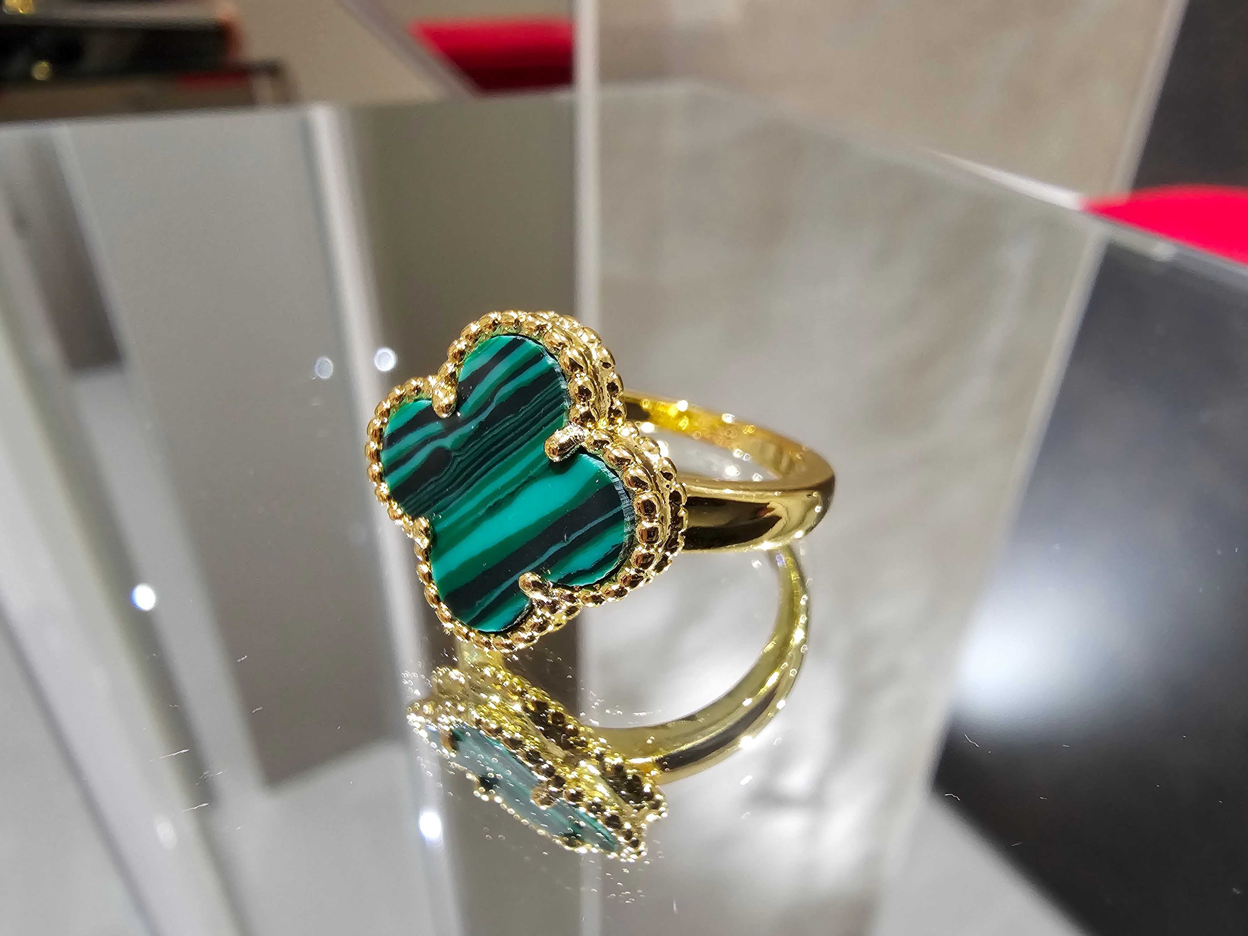 Van Cleef & Arpels VCA Gold Green Malachite Alhambra Дамски Пръстен