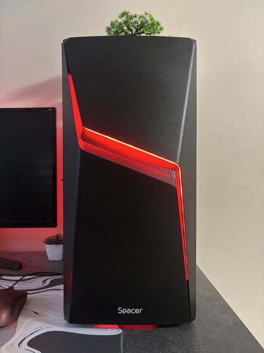 Pc Gaming i7, 16g RAM, Radeon RX si ecran Lg