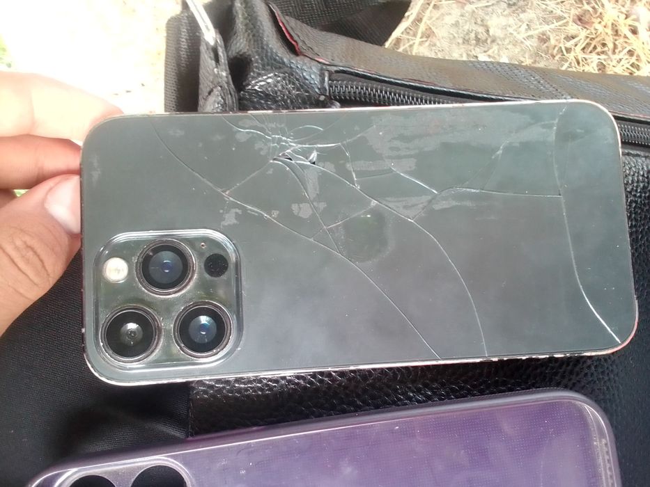 Iphone 14 pro max birga biri