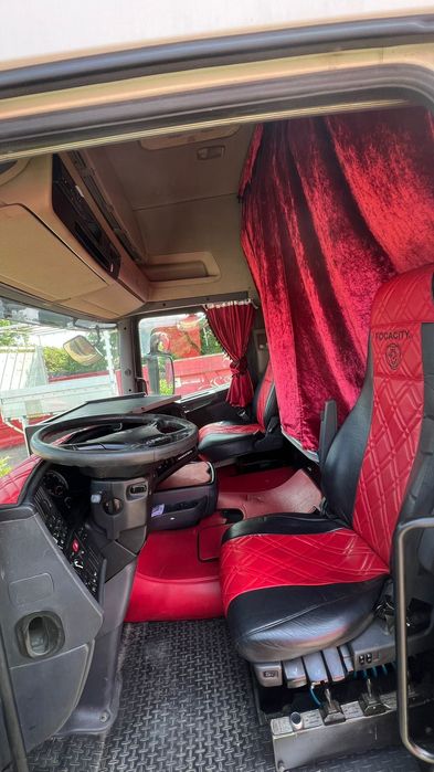 SCANIA R440 Scarrabil