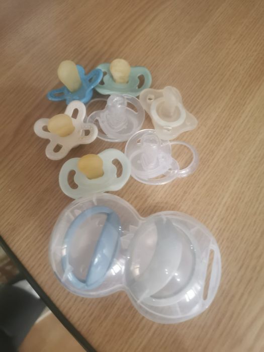 Vând accesorii bebelusi