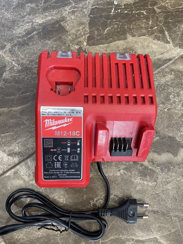 Зарядни Hilti Milwaukee Hikoki