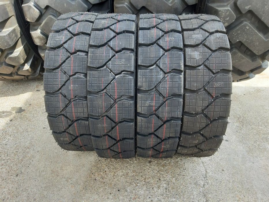 7.00-12 Cauciucuri noi de motostivuitor cu garantie si 12PR tva