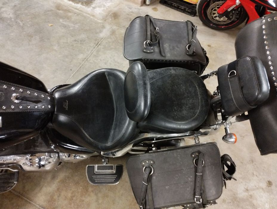 Продава се изгодно Kawasaki vulcan 2000 кубика