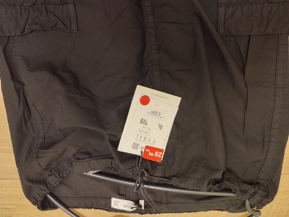 Pull and bear нова С