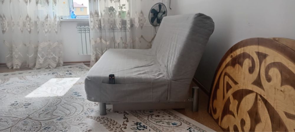 Мебель б/у, угловой диван, двуспальная кровать с матрасом,диван книжка