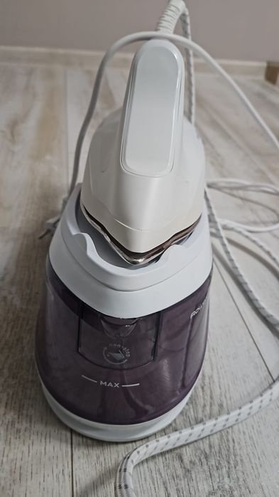 Statie de calcat Rowenta