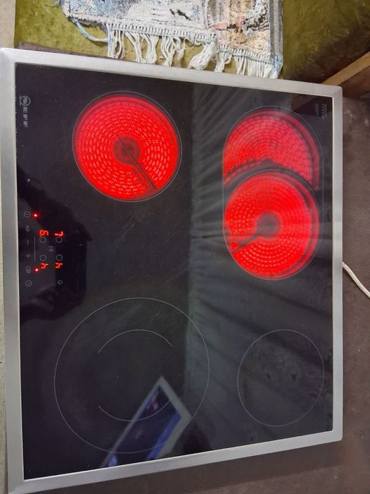 Самостоятелен керамичен плот Neff